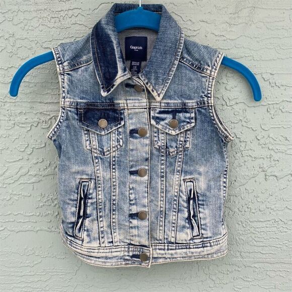 GAP Kids Sleeveless Denim Vest Blue Size 6-7Y Casual Button-Front - Picture 1 of 8